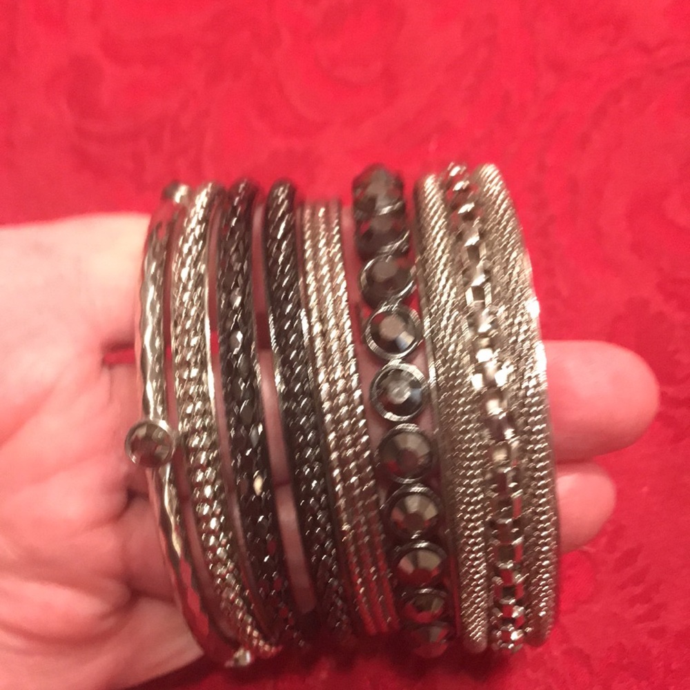 Fabulous two-toned bracelet set - Picture 2 of 9